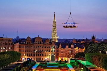 Dineren op grote hoogte Dineren op grote hoogte bucketlist cadeau